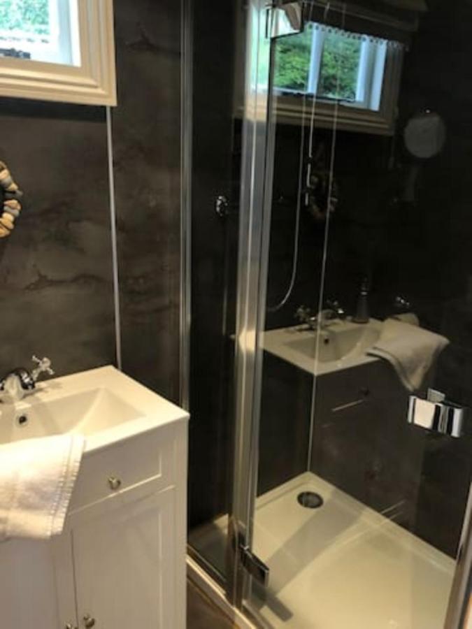 Longville House Hotell Upper Welson Eksteriør bilde